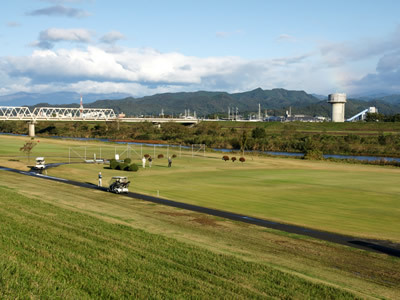 足利渡良瀬ゴルフ場(栃木県足利市野田町2226-1)