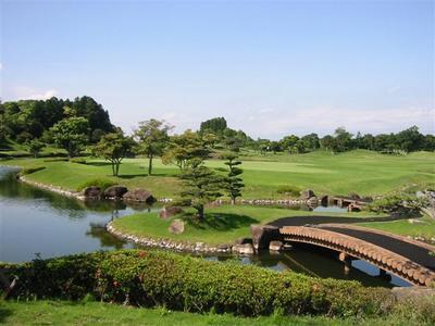 南茂原カントリークラブ(千葉県長生郡長南町地引742)