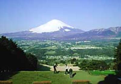 東名富士カントリークラブ(静岡県駿東郡小山町竹之下3417-1)