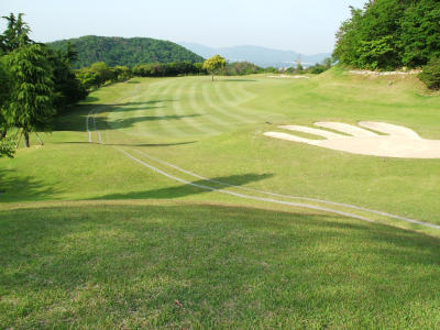 宝塚けやきヒルカントリークラブ(兵庫県宝塚市切畑長尾山19-14)