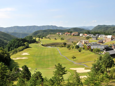 佐用スターリゾートゴルフ倶楽部(旧:佐用ゴルフ倶楽部)(兵庫県佐用郡佐用町口金近353-1)