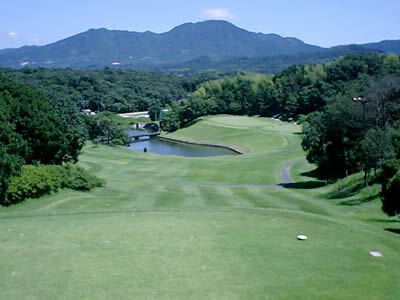 鷹羽ロイヤルカントリークラブ(福岡県田川郡大任町大字大行事4320)